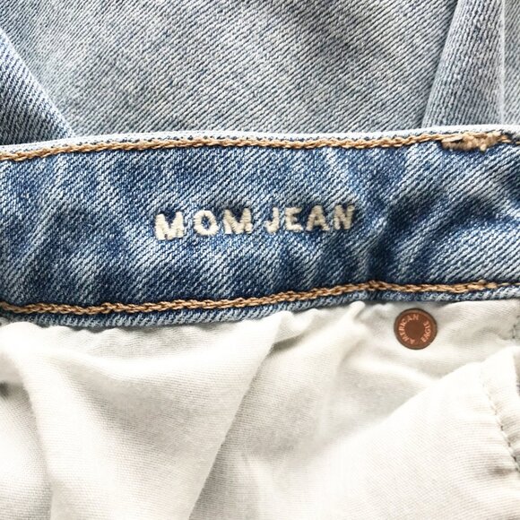 American Eagle Stretch Mom Jean Light Wash High Rise Womens 6 - Picture 6 of 10